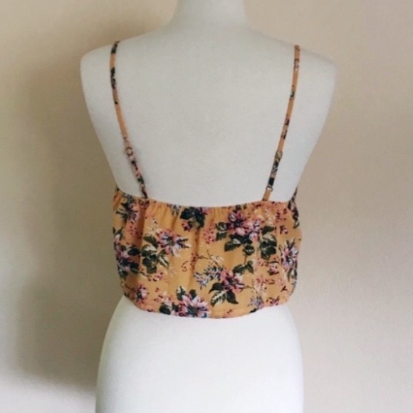 ✨HP✨ FLYNN SKYE Floral Crop Cami Tank Top Blouse - Picture 3 of 12